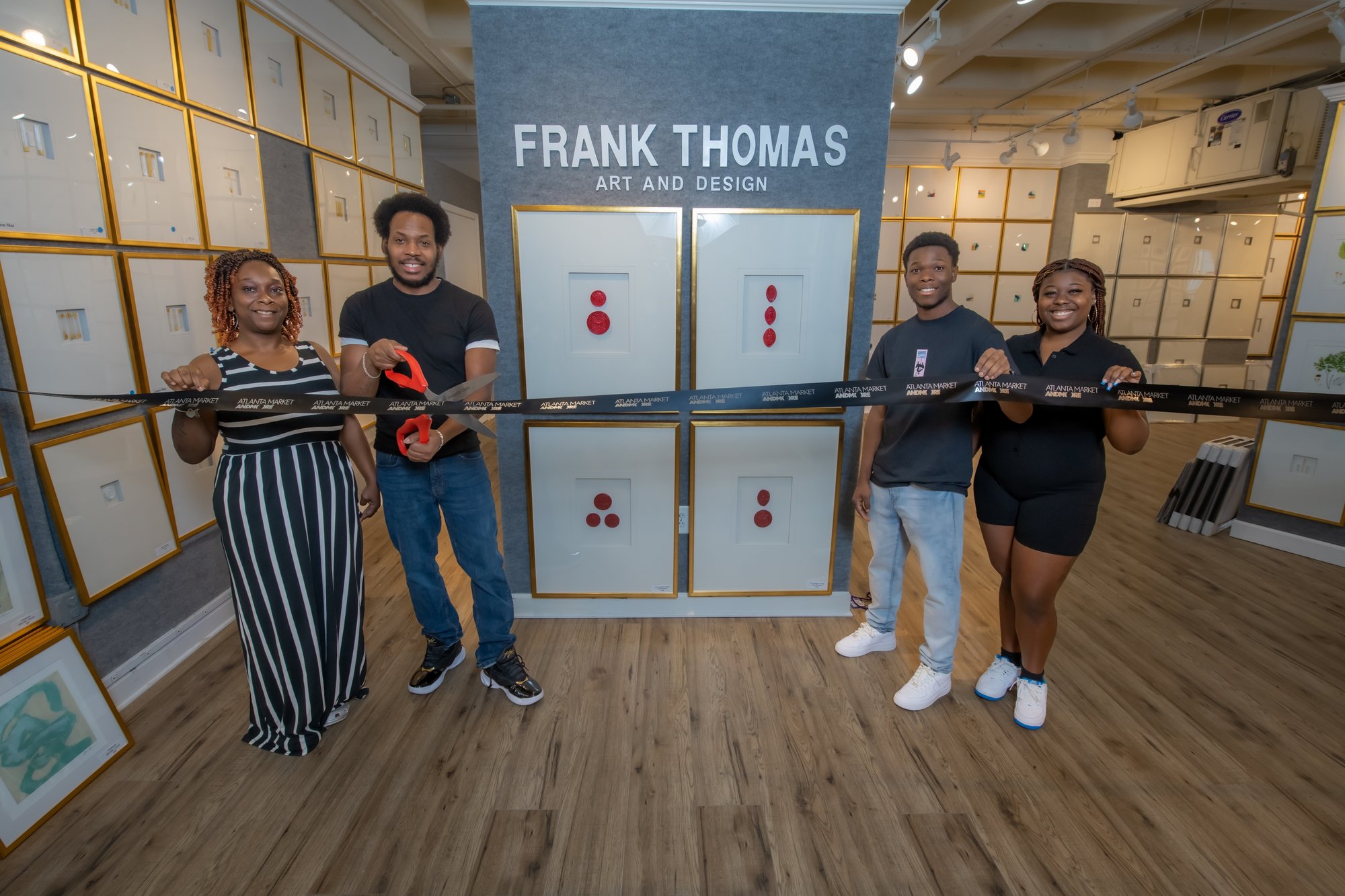 FRANK THOMAS GALLERY-PBP_0119